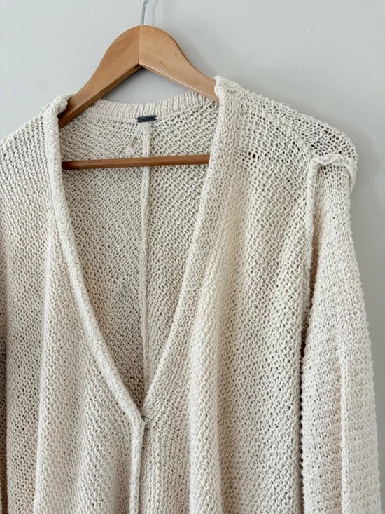 Free People Baja Circle Back Shark Hem Cardigan Cream Snap Front Size Large - Picture 3 of 12